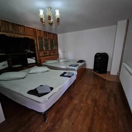 Muntelui 山林小屋 克卢日-纳波卡